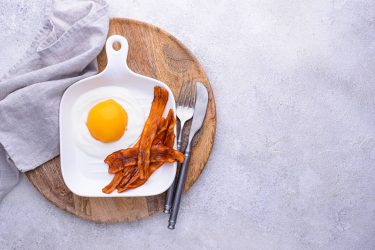 carrot-bacon-and-egg-from-peach-and-yogurt